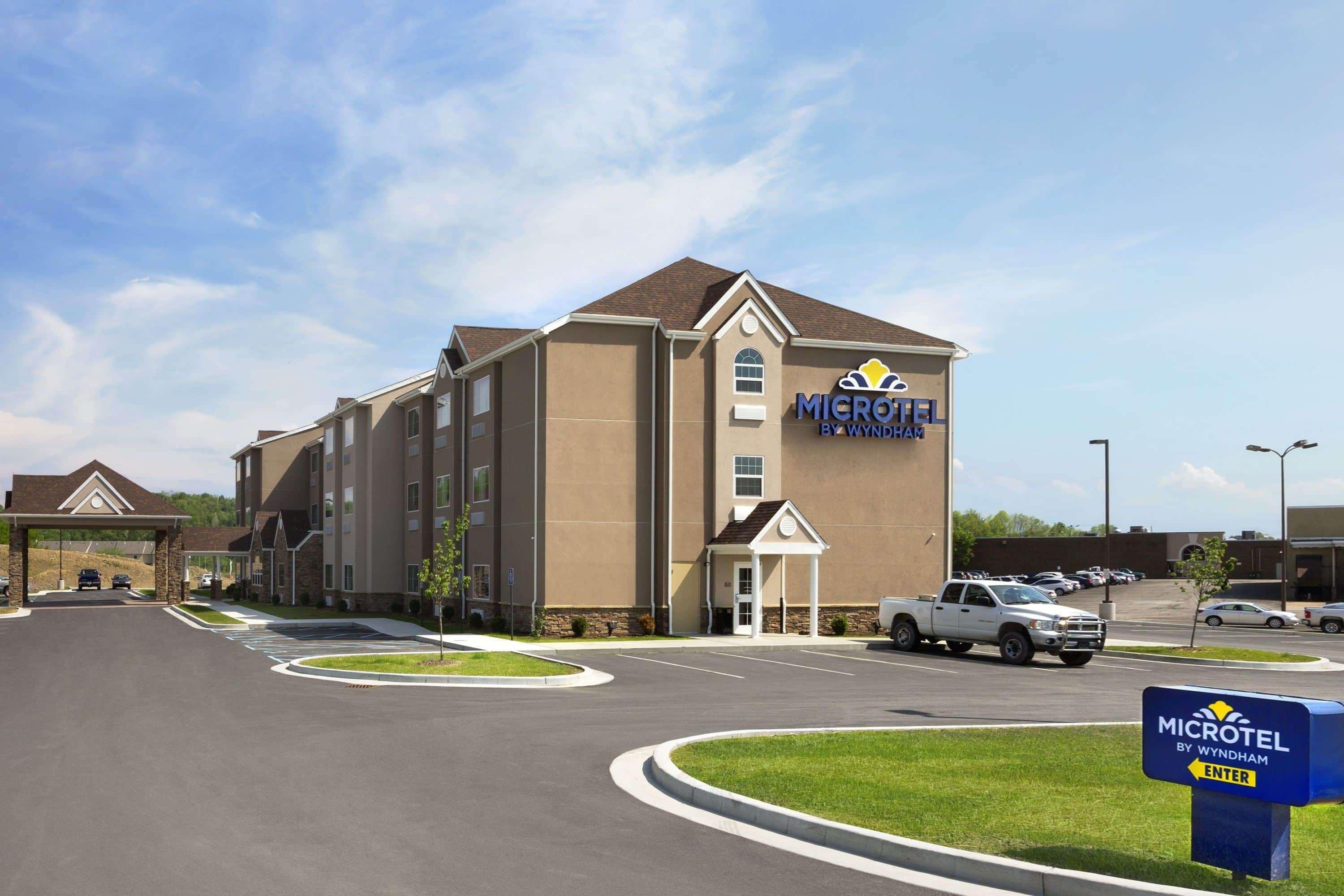 Sonesta Essential Fairmont Hotel Exterior photo